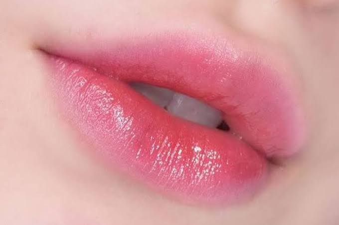 ‘My Lips But Better’ Dengan Lip Serum WhatsApp-Image-2022-01-15-at-11.13.42